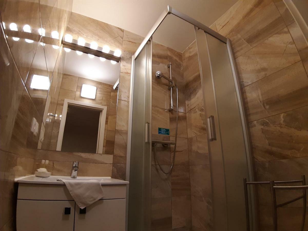 A7 Apartments Komarno Ngoại thất bức ảnh